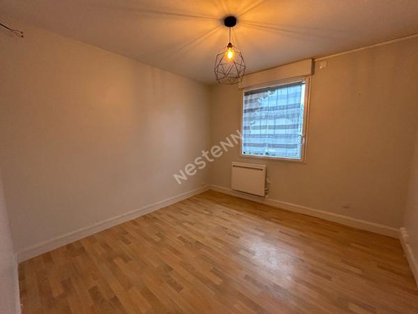 Maison 5 pièces - piscine - hangar - terrain 1500m²