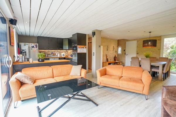 Maison 5 pièces - piscine - hangar - terrain 1500m²