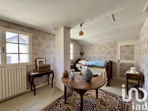 Maison à vendre 6 pièces 186 m² Saint-Loup-Lamairé