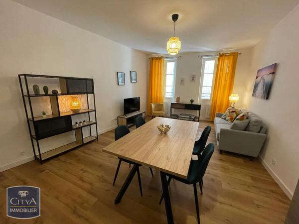 Appartement à louer 2 pièces 41.04m² Toulon (83000)