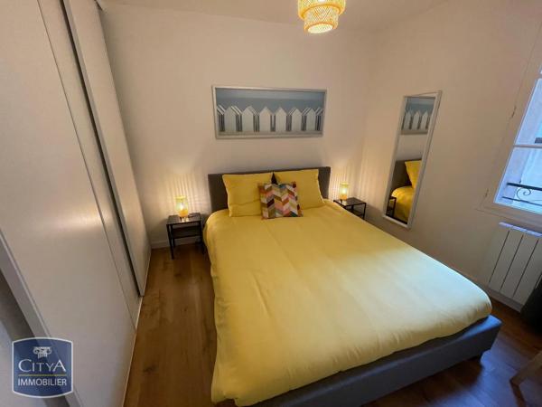 Appartement à louer 2 pièces 41.04m² Toulon (83000)