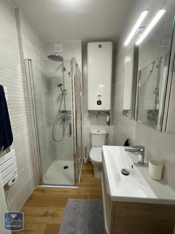 Appartement à louer 2 pièces 41.04m² Toulon (83000)