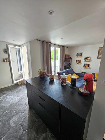 Dpt Pyrénées Atlantiques (64) A vendre Appartement T3 de 72 m² habitables + grande terrasse de 45 m² et 2 balcons - Dernier étage avec vue