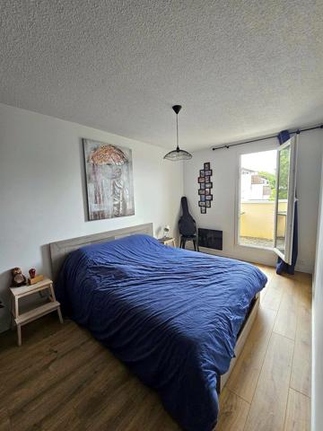 Dpt Pyrénées Atlantiques (64) A vendre Appartement T3 de 72 m² habitables + grande terrasse de 45 m² et 2 balcons - Dernier étage avec vue