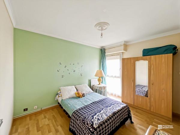 Maison Floirac familiale lumineuse avec 4 chambres, idéale pour familles