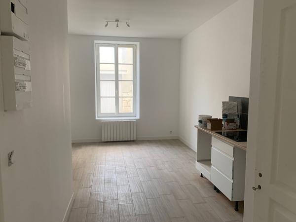 Location Appartement29 m² - 2 Pièces - LUCON (85400)