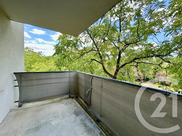 Appartement T1 à vendre  1 pièce - 32,25 m 2   LA ROCHE SUR YON  - 85