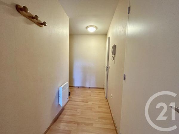 Appartement T1 à vendre  1 pièce - 32,25 m 2   LA ROCHE SUR YON  - 85