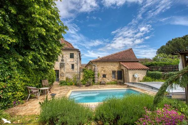 Maison à vendre |  Mussidan |  7 pièces | 265 m²