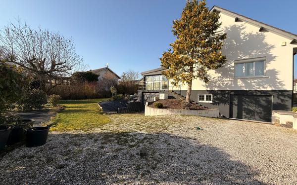 Maison à vendre    5 pièces • 168 m2 Savigny-le-Sec