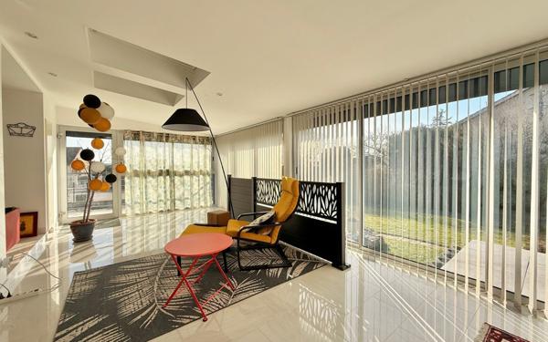 Maison à vendre    5 pièces • 168 m2 Savigny-le-Sec