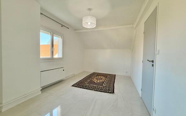 Maison à vendre    5 pièces • 168 m2 Savigny-le-Sec