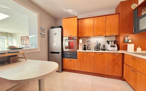 Maison à vendre    5 pièces • 168 m2 Savigny-le-Sec