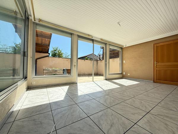 Maison de ville à Lons-Le-Saunier/ 6 pièces / 4 chambres / 163.24 m²