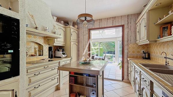 Vaste et confortable MAISON à VENDRE à CORQUILLEROY 45120