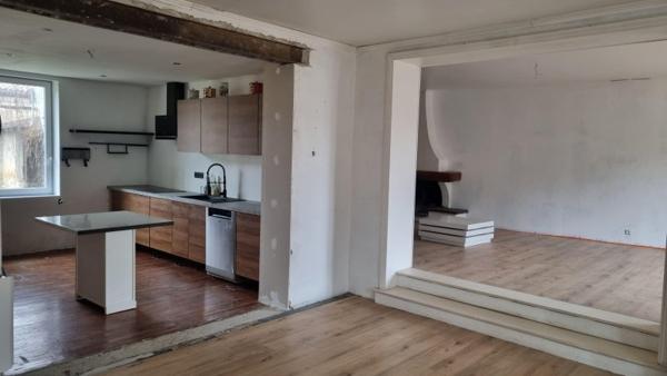 Vente / Maison avec dépendance à La Chapelle-de-Guinchay (71570)