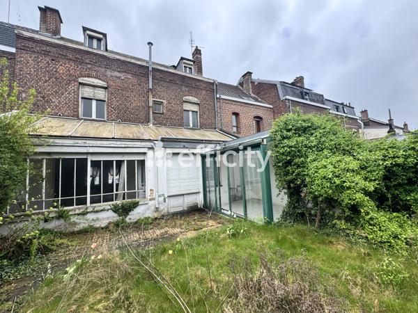 Maison 12 pièces - 219 m²