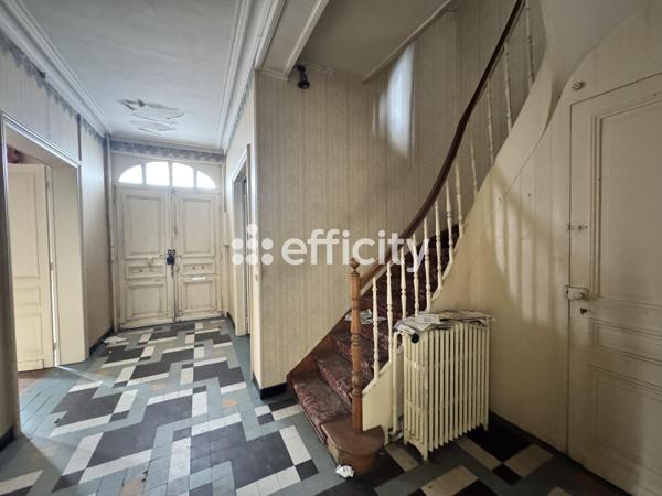 Maison 12 pièces - 219 m²