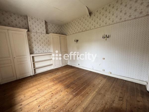 Maison 12 pièces - 219 m²