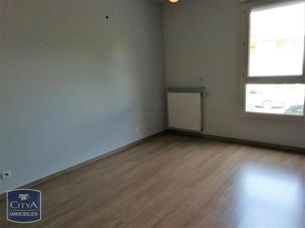 Appartement à louer 2 pièces 46m² Saint-Martin-d'Hères (38400)