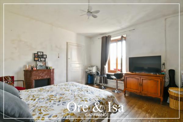 Dpt Cher (18), à vendre  maison P3 de 110 m² - Terrain de 1 648,00 m²