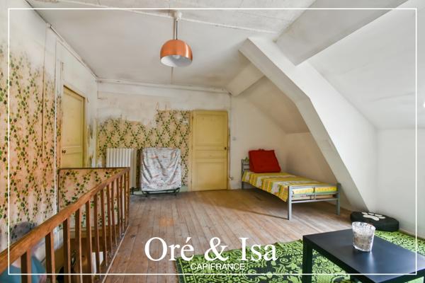 Dpt Cher (18), à vendre  maison P3 de 110 m² - Terrain de 1 648,00 m²