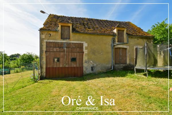 Dpt Cher (18), à vendre  maison P3 de 110 m² - Terrain de 1 648,00 m²