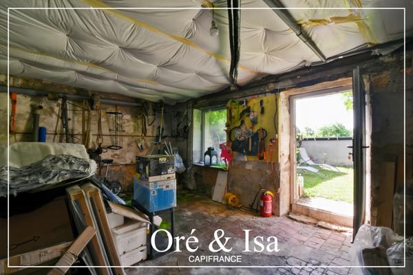 Dpt Cher (18), à vendre  maison P3 de 110 m² - Terrain de 1 648,00 m²