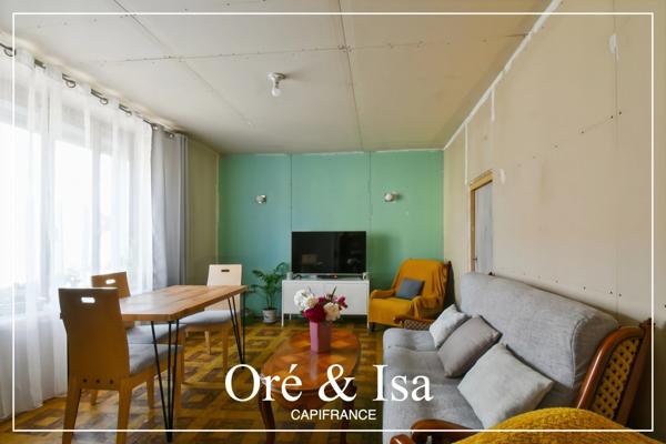 Dpt Cher (18), à vendre  maison P3 de 110 m² - Terrain de 1 648,00 m²