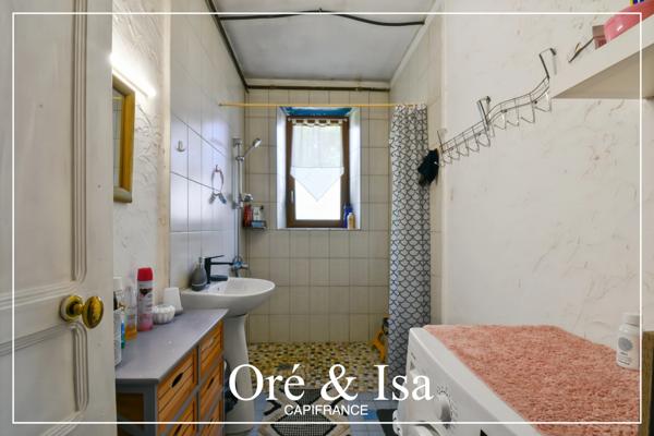 Dpt Cher (18), à vendre  maison P3 de 110 m² - Terrain de 1 648,00 m²