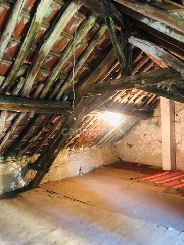 Dpt Cher (18), à vendre JOUET SUR L'AUBOIS maison 3 pièces