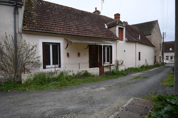 Maison à vendre 5 pièces proche de SAINT AMAND MONTROND (18)
