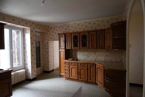 Maison à vendre 5 pièces proche de SAINT AMAND MONTROND (18)