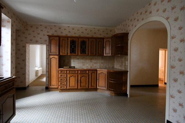 Maison à vendre 5 pièces proche de SAINT AMAND MONTROND (18)