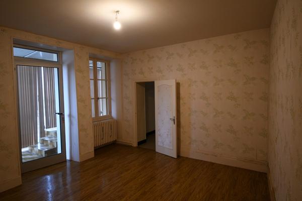 Maison à vendre 5 pièces proche de SAINT AMAND MONTROND (18)