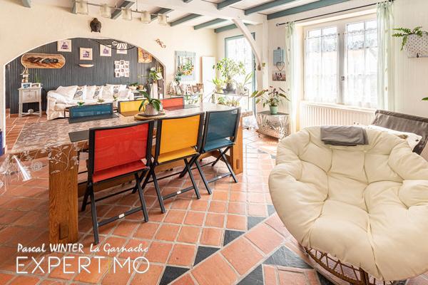 La Garnache (85710) Magnifique longère rénovée, 4 chambres, piscine couverte