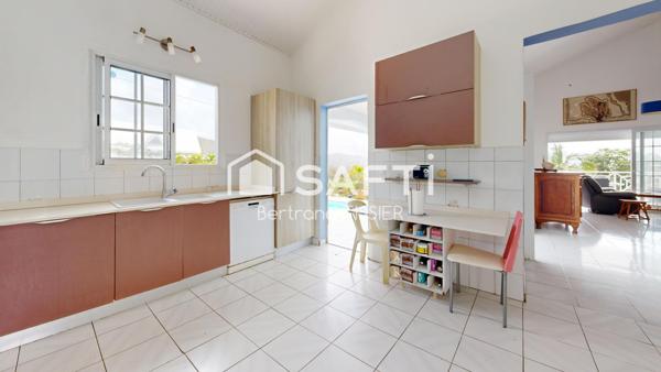 Vue mer 180° exceptionnelle, 4 chambres + T2, piscine