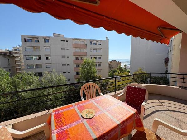 Saint-Raphaël triangle d'or T3 52m2 aperçu mer avec terrasse et garage 358 000 € H.A.I.*