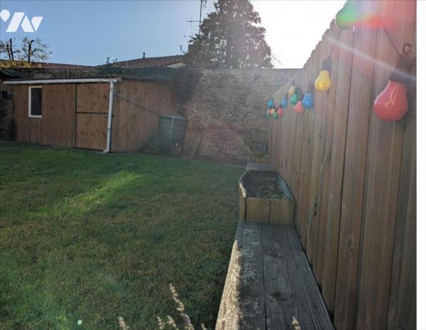 Jolie maison de bourg avec jardin