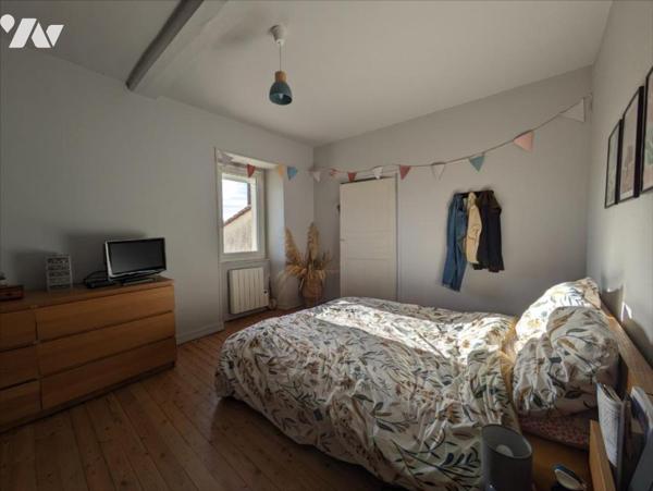 Jolie maison de bourg avec jardin