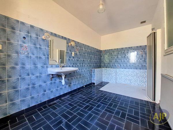 Maison à vendre La Roche Sur Yon - 4 pièces, 110m² avec 3 chambre(s) à 242 650€ - AJP Immobilier La Roche-sur-Yon