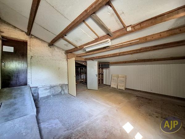 Maison à vendre La Roche Sur Yon - 4 pièces, 110m² avec 3 chambre(s) à 242 650€ - AJP Immobilier La Roche-sur-Yon