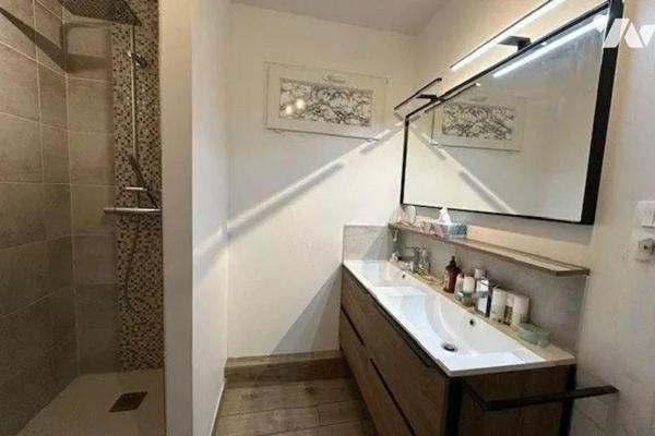  A VENDRE Maison individuelle, 5 chambres, construite en 2010, à FRANQUEVILLE-SAINT-PIERRE (765...