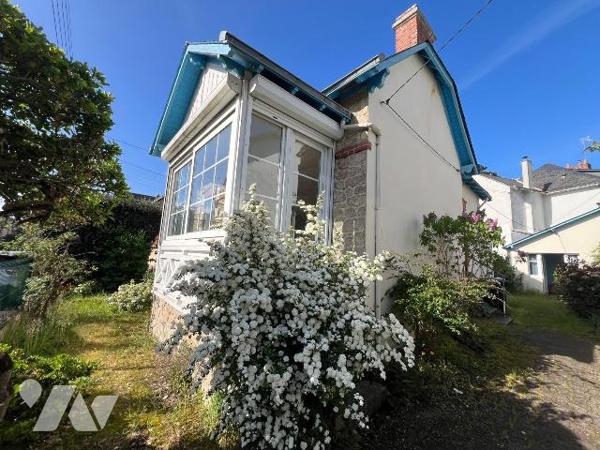 A VENDRE - EN EXCLUSIVITE - PORNICHET - EMPLACEMENT IDEAL TOUT A PIED - CHARMANTE MAISON DES AN...
