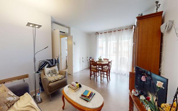 Appartement à vendre    2 pièces • 51 m2 Hyères