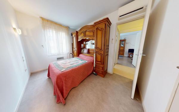 Appartement à vendre    2 pièces • 51 m2 Hyères