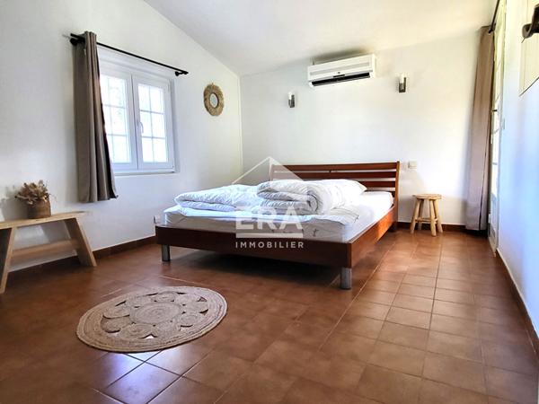 Vidauban 170m² 6 pièces, piscine, double garages, sur 2000m² de terrain