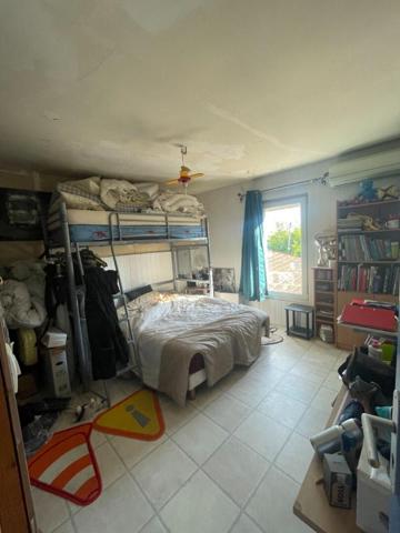 Charmante maison de village à Chezal-Benoît de 99 m2 3 chambres, dépendances et terrain potager