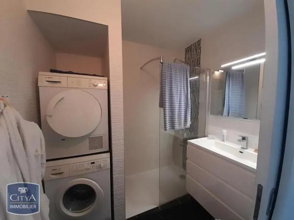 Appartement à louer 4 pièces 108.15m² Tours (37000)