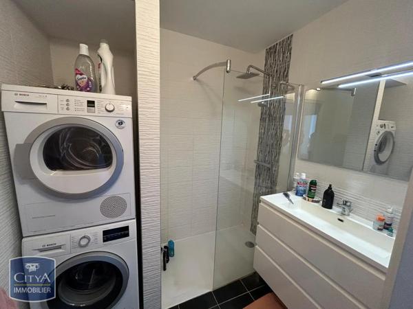 Appartement à louer 4 pièces 108.15m² Tours (37000)